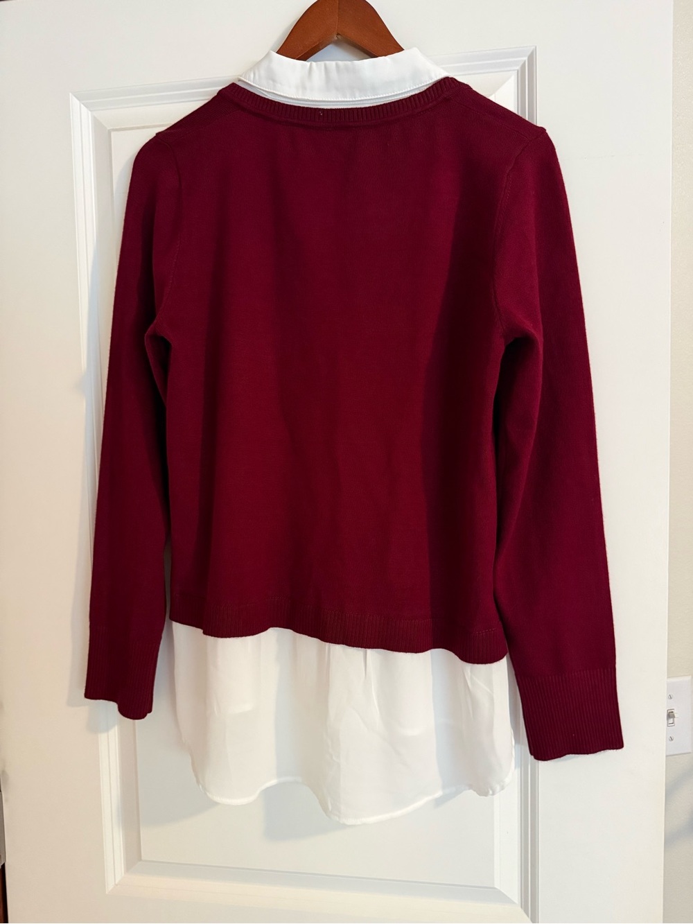 Rio & Rian Collared V-Neck Sweater Burgundy & White Large - Picture 3 of 4